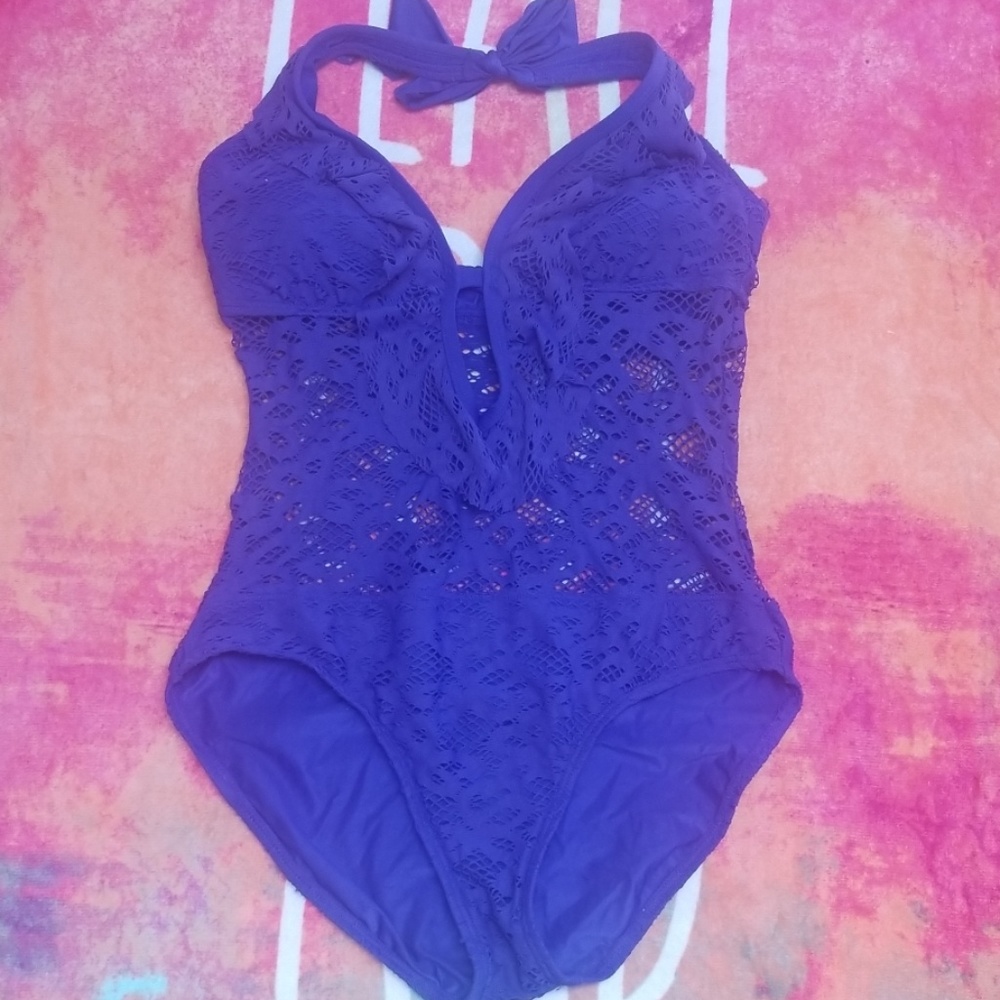 Kenneth Cole lace one piece Large